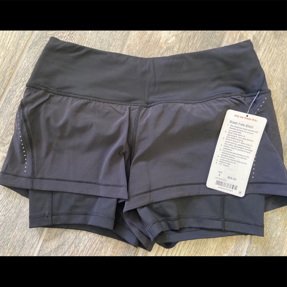 Lululemon Break Free Run shorts